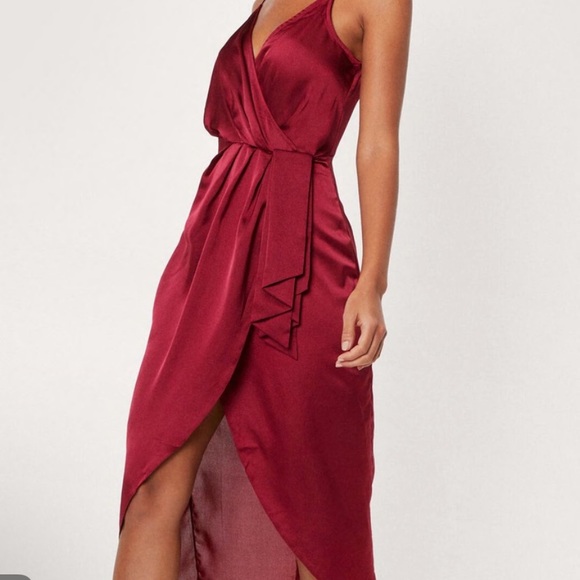 NastyGal love at first sight wrap dress - Picture 7 of 8